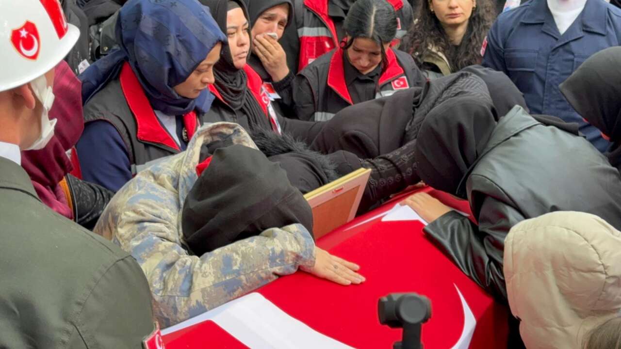 Konya’da şehit eşinden Ahmet Yasir Kuyucu’ya yürek yakan veda 23